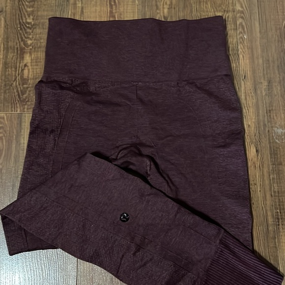 Lululemon Ebb to Street Burgundy Pant - Picture 3 of 3